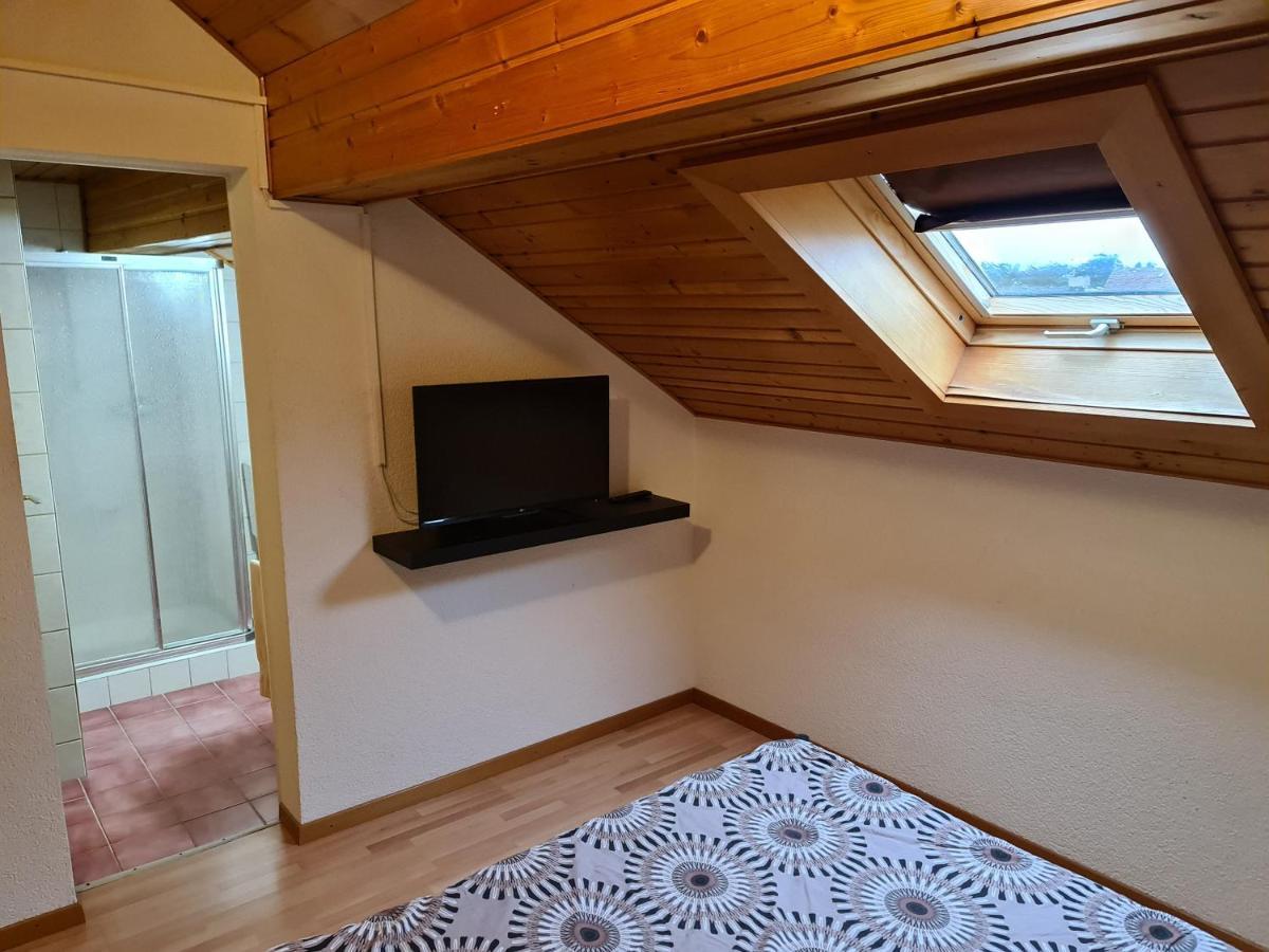 Auberge De Ballens 外观 照片