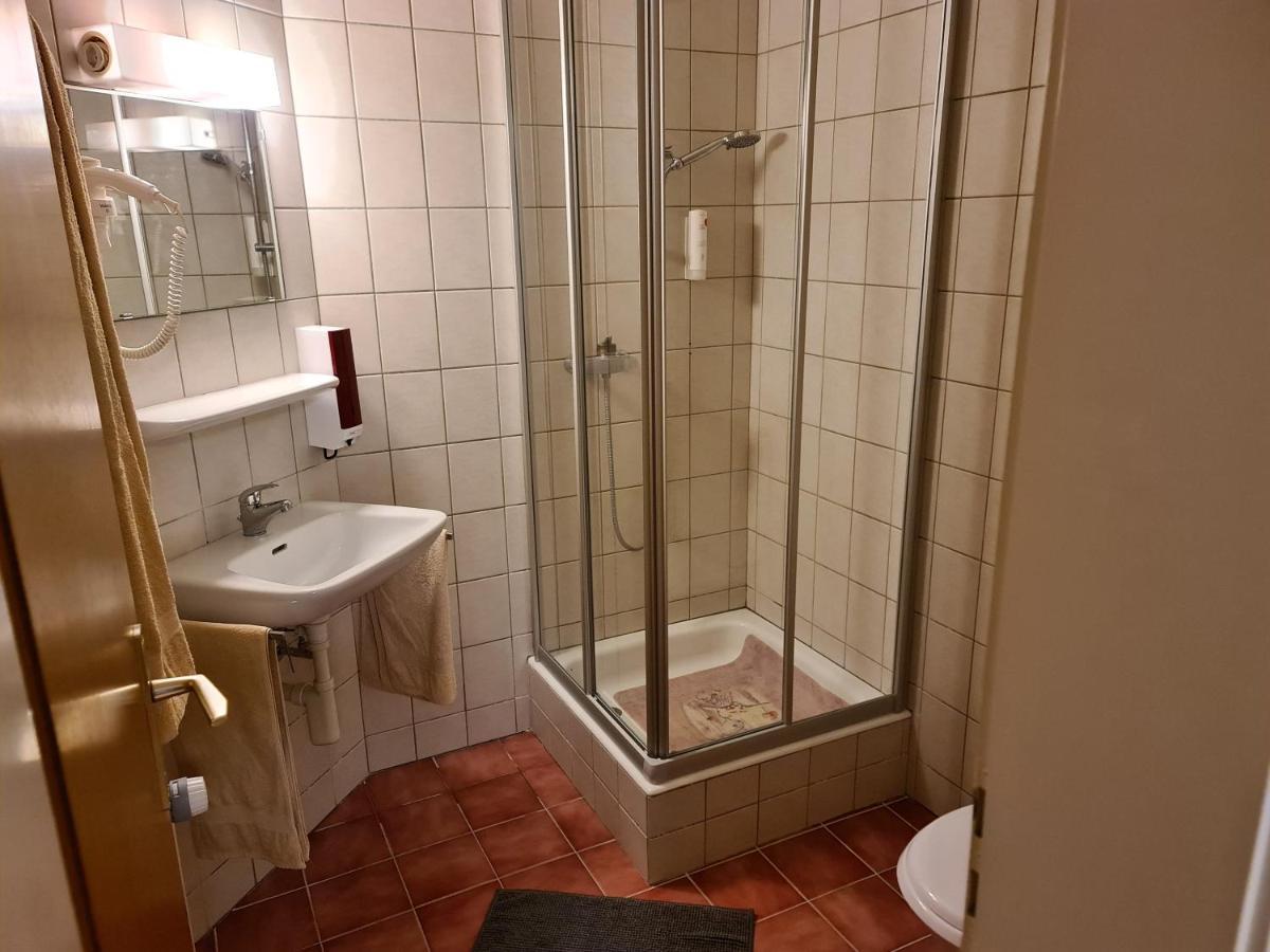 Auberge De Ballens 外观 照片